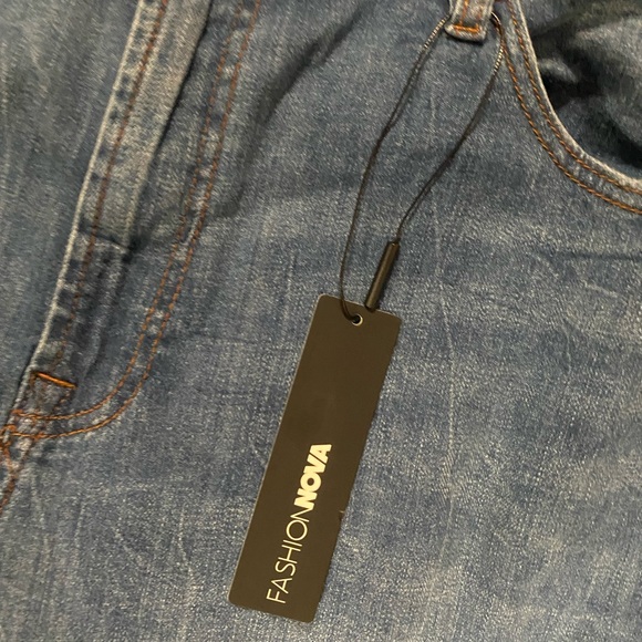 Fashion Nova Blue straight Leg Jeans - Picture 4 of 6